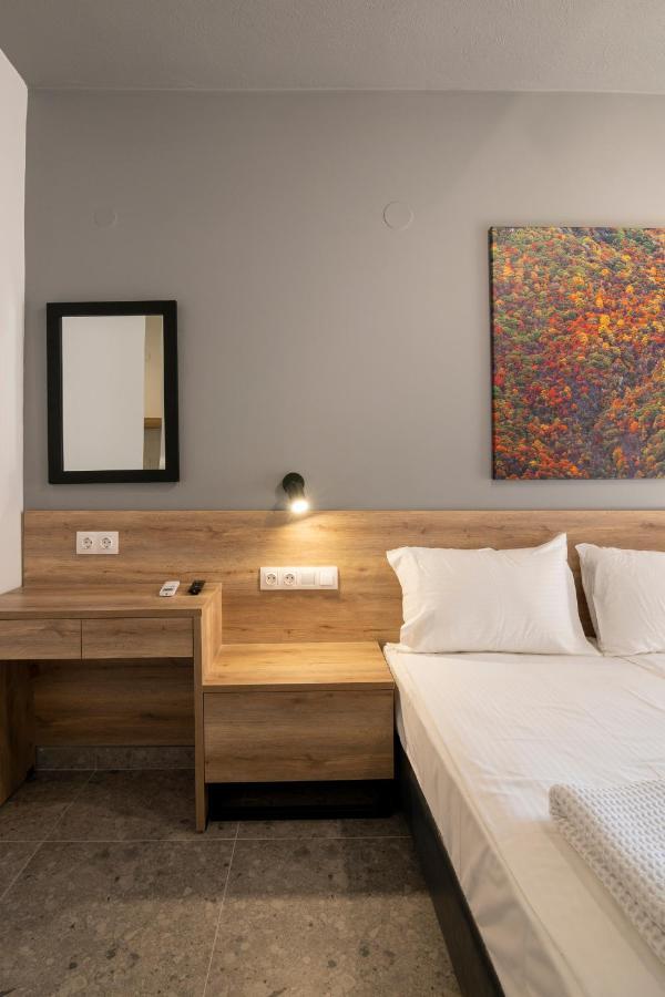 Votsalo Apartments โปไลโครโน ภายนอก รูปภาพ